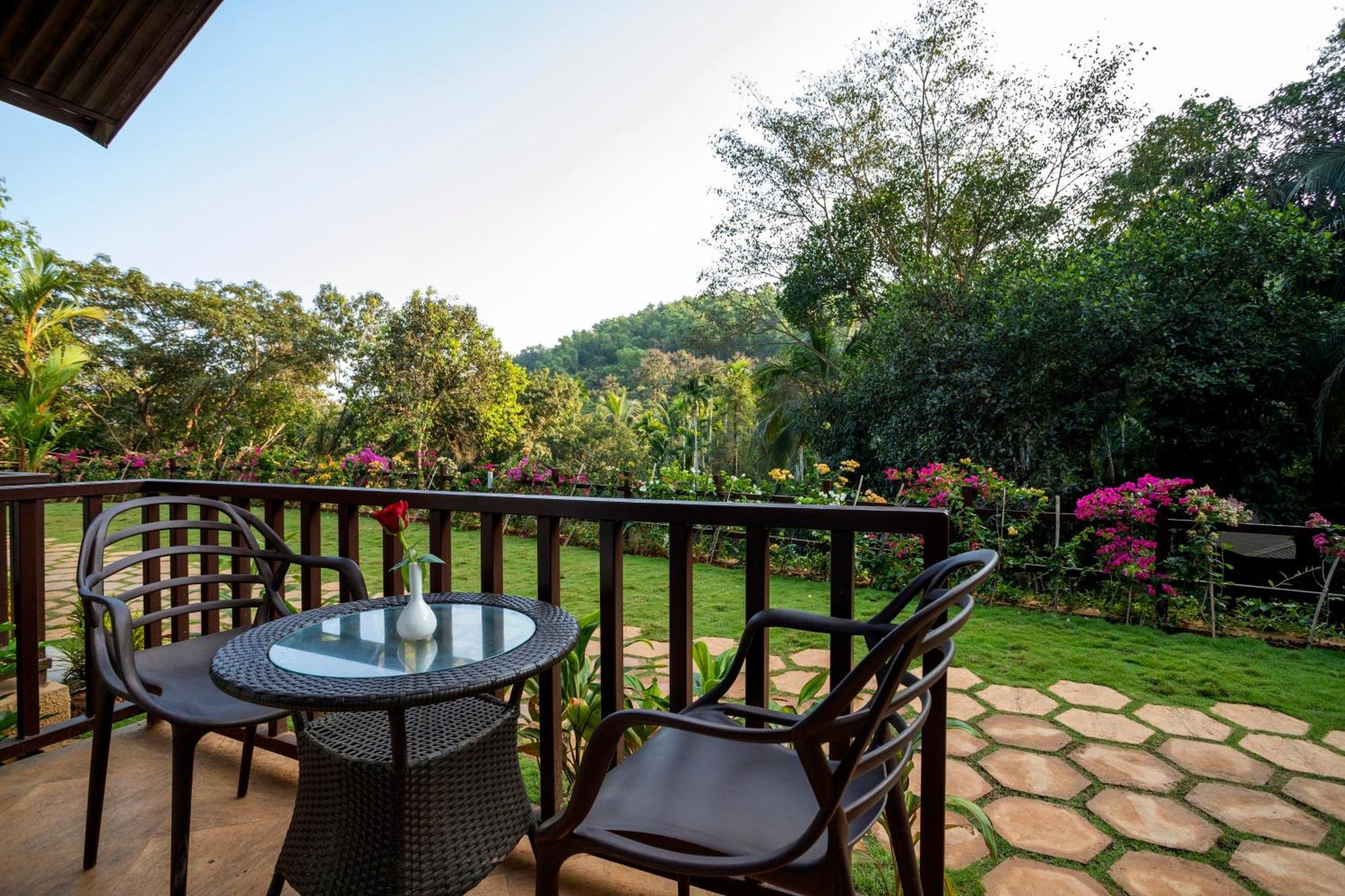 Stone Wood Premier Gokarna Hotel Gokarna  Buitenkant foto