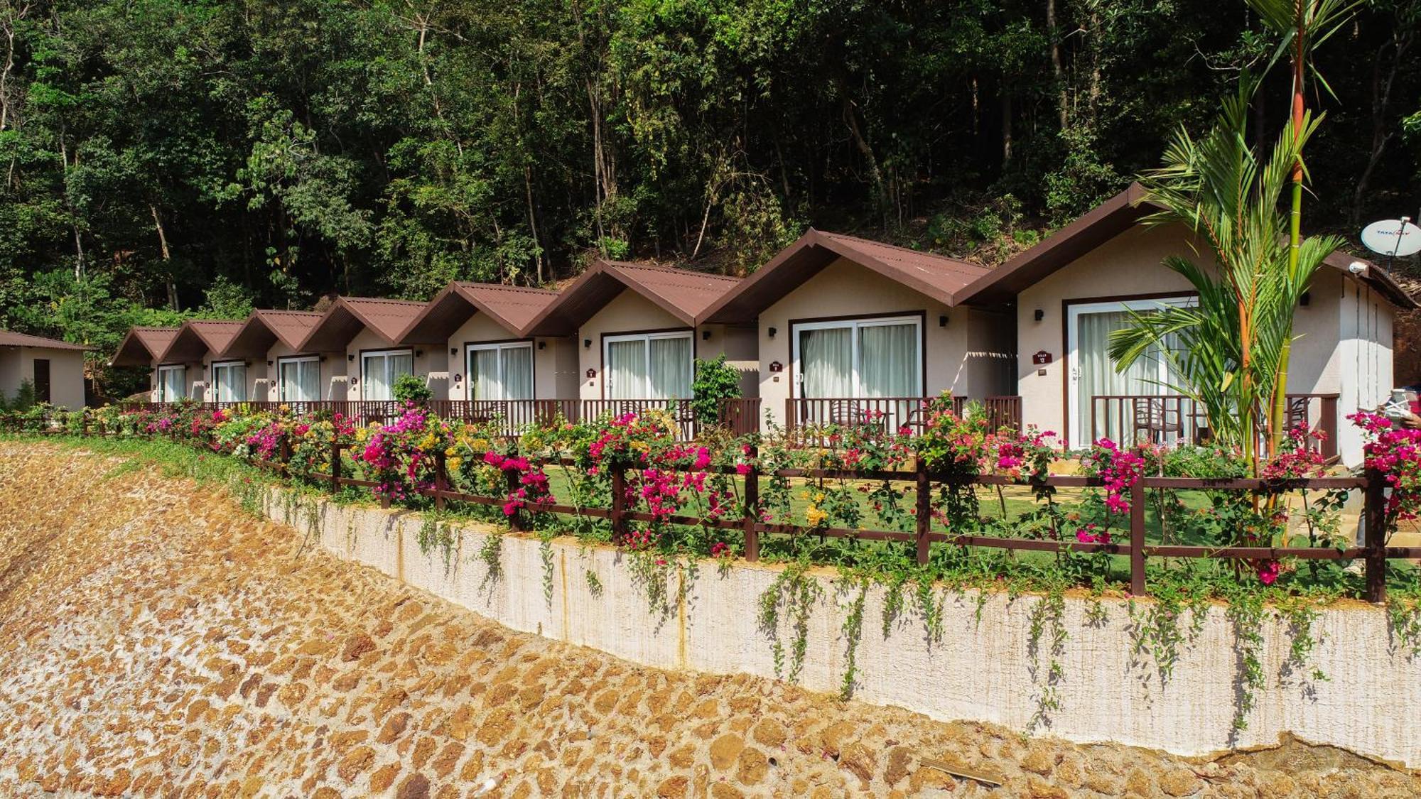 Stone Wood Premier Gokarna Hotel Gokarna  Buitenkant foto