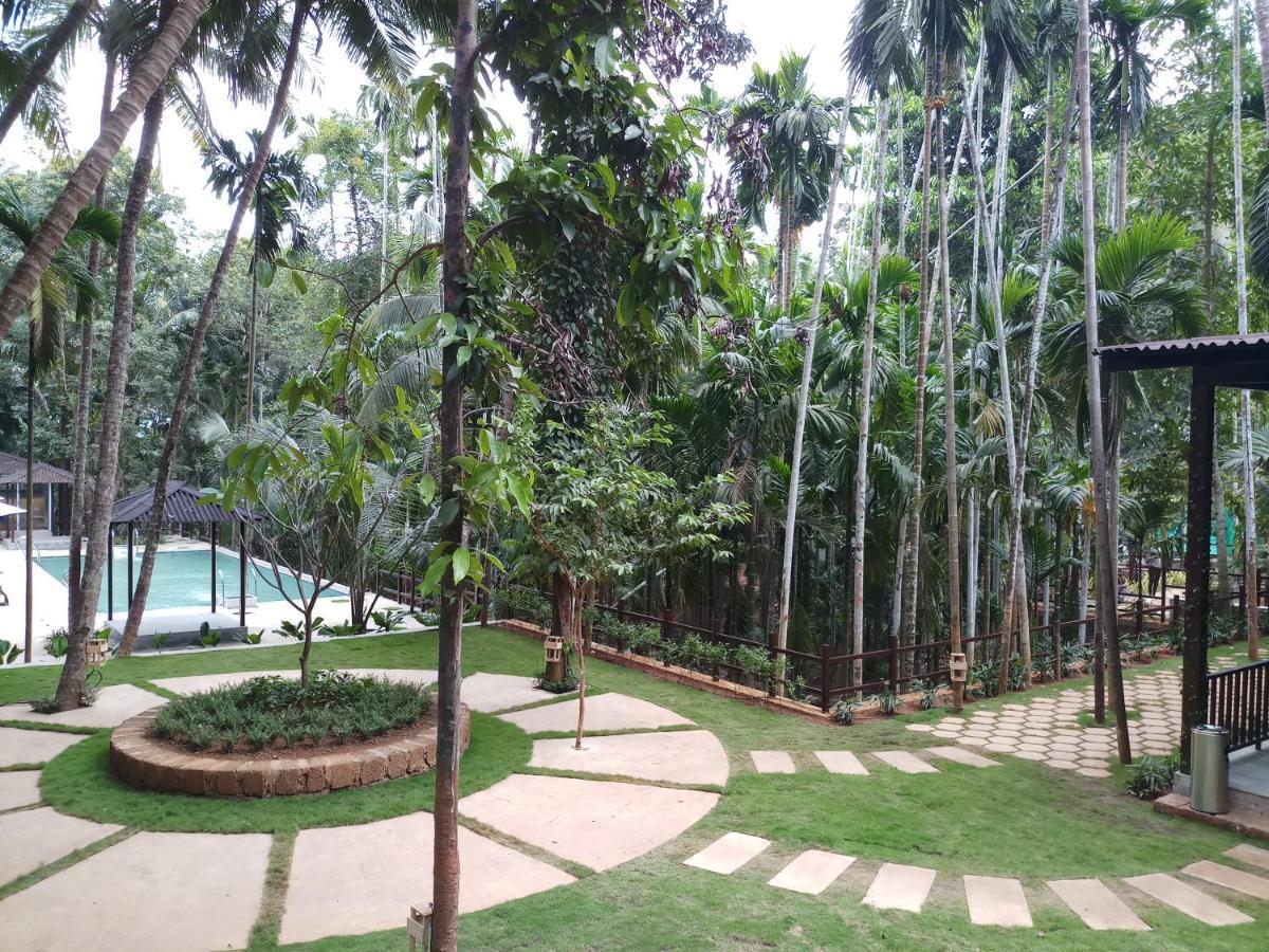 Stone Wood Premier Gokarna Hotel Gokarna  Buitenkant foto