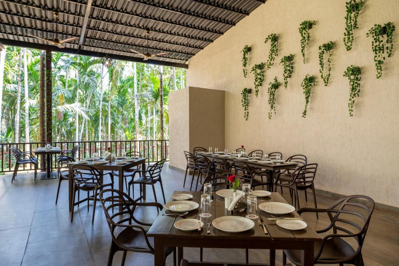 Stone Wood Premier Gokarna Hotel Gokarna  Buitenkant foto